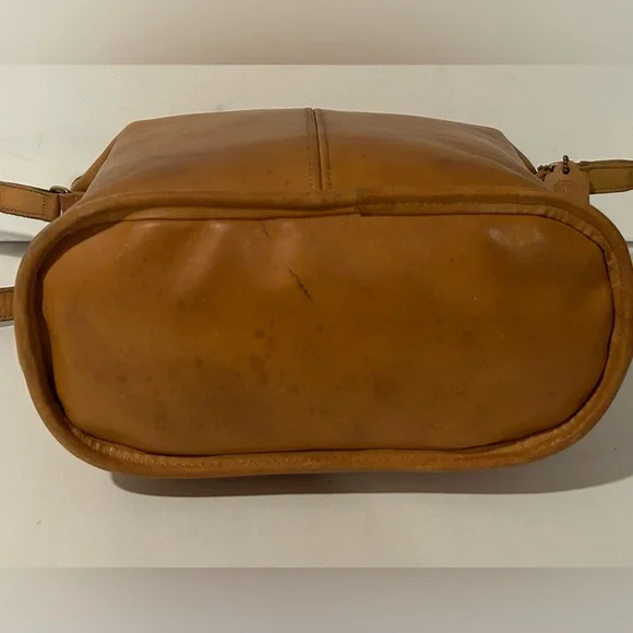 Vintage Coach Brown Leather Bucket Bag Crossbody Legacy Made USA - Picture 12 of 15